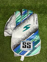 SS WICKET KEEPING GLOVES AEROLITE