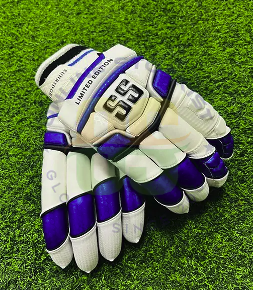 SS BATTING GLOVES LIMITED EDITION